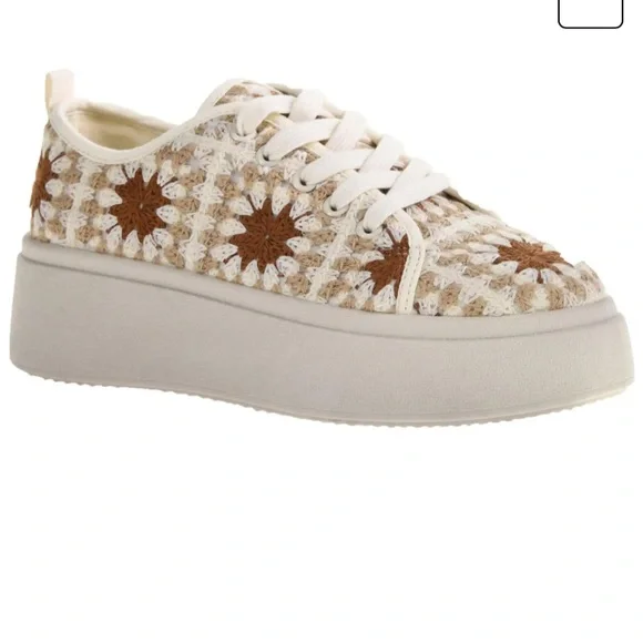 Crochet Platform Shoes - Picture 3 of 12